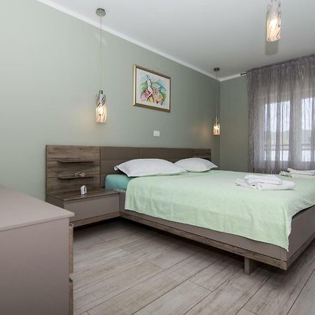Apartman Marin Trogir Exterior foto